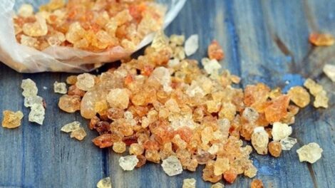 Are there any health benefits of edible gum or gond